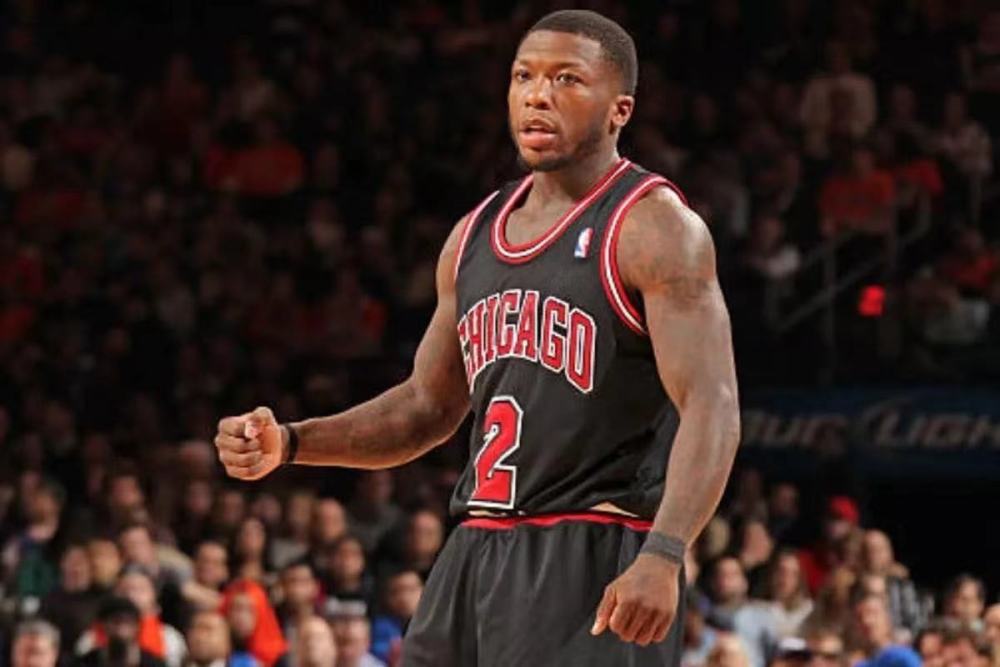 跑位决定进球机会（得分关键在跑位）