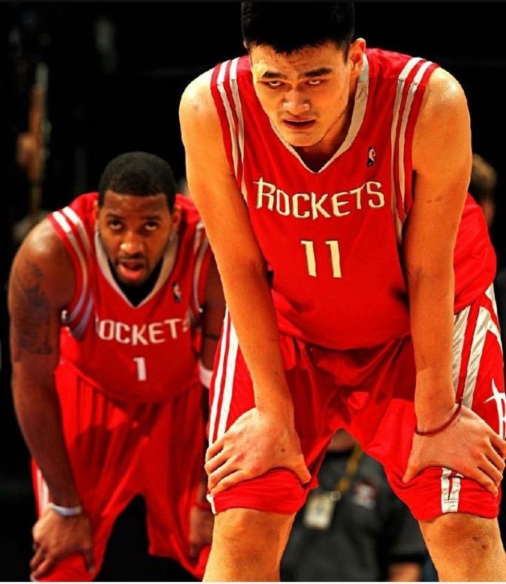 马卡：对点球判罚不满，阿隆索中场休息时找裁判要求解释（马卡：阿隆索对点球判罚不满，半场时向裁判索要解释）