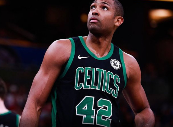 广东94-80广州迎4好消息！奎因萨姆纳好使，两新星提拔稳进轮换！（广东94-80力克广州收获四喜：奎因萨姆纳发挥高效，两新星晋升稳入轮换）