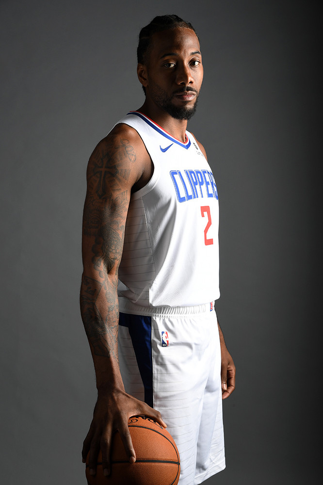 半场战报：海登海姆0-1门兴格拉德巴赫，凯文-迪克斯点射（半场战况：门兴格拉德巴赫1-0领先海登海姆，凯文-迪克斯点球破门）