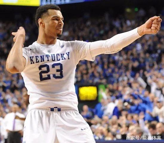 梅开二度助国米终结连败，劳塔罗当选与比萨一役全场最佳（劳塔罗独中两元助国米止住连败，对阵比萨一战荣膺全场最佳）