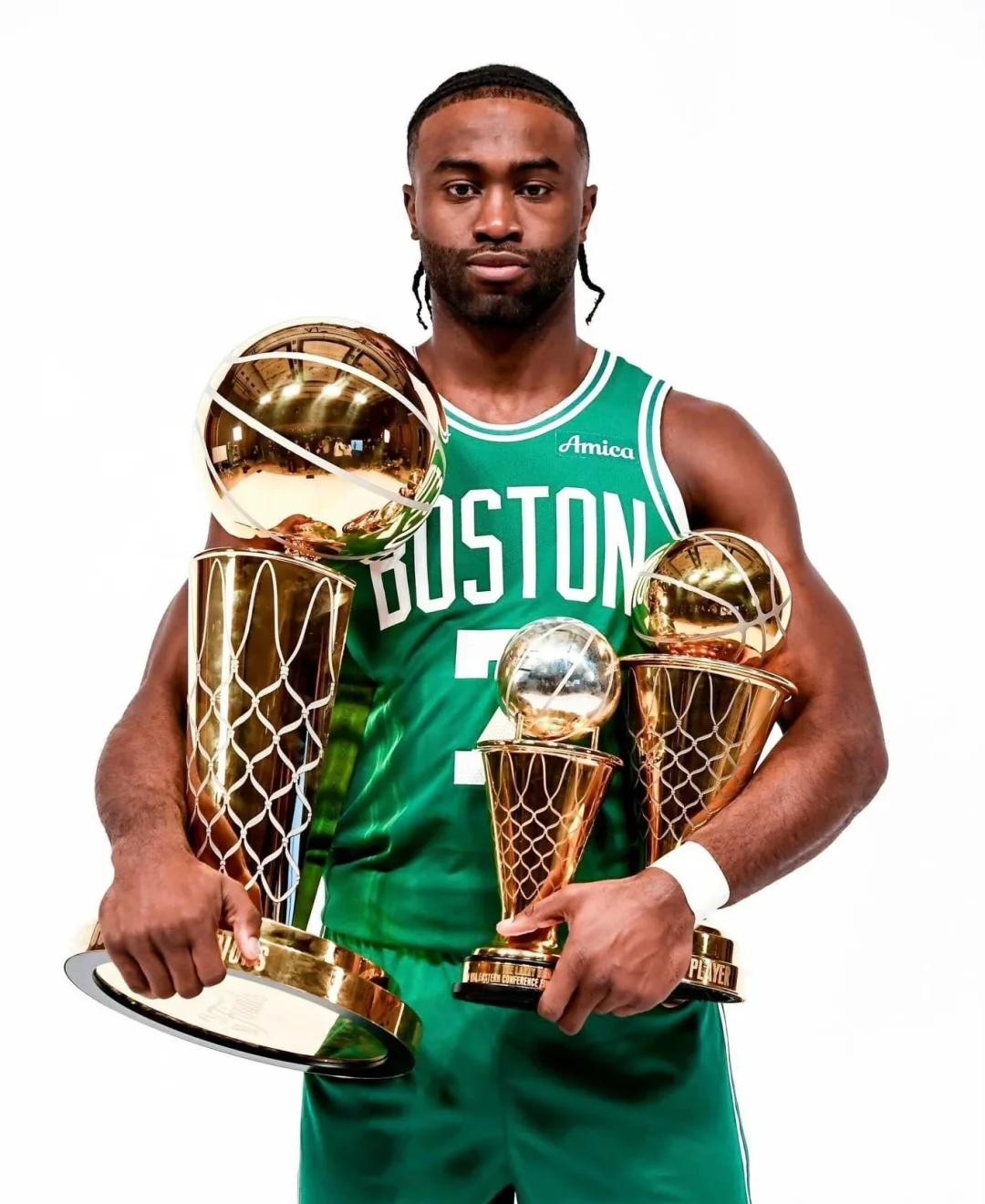 韩足晚报（2025.11.3）三将搭上洪明甫考察末班车（韩足晚报（2025.11.3）三人压哨入选洪明甫考察名单）