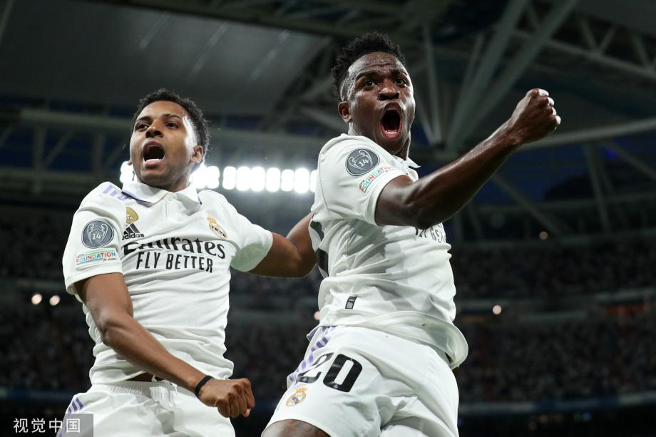 舞台上创造 舞台上创造